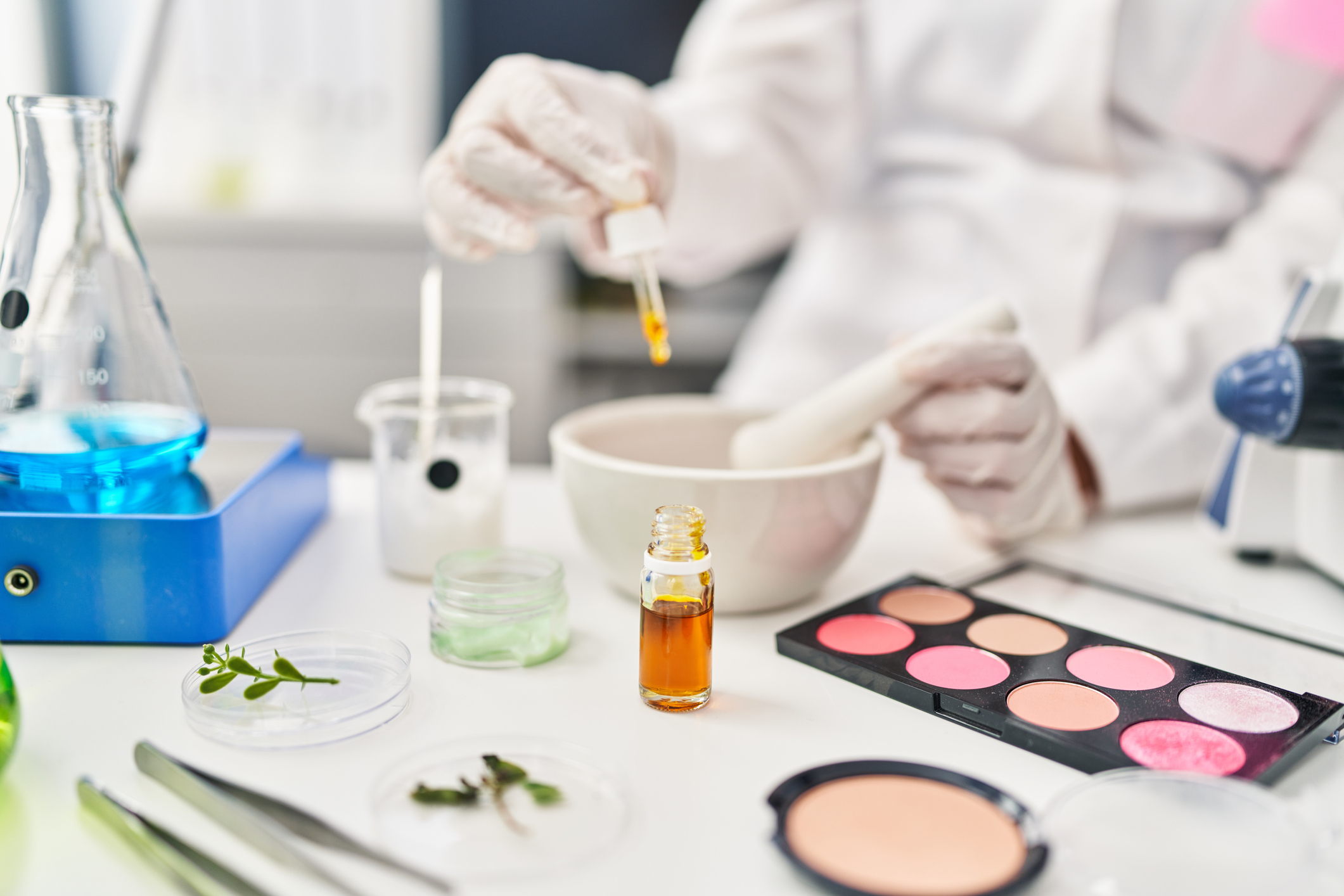 化妆品行业面临新 FDA 法规下的重大不合规